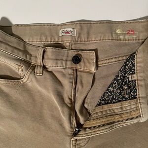 Faherty brand stretch terry 5-pocket pant in like new condition